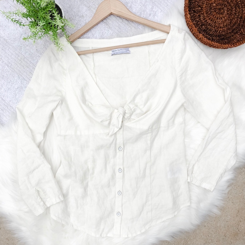 βSOLD β Urban Outfitters Madix Front Tie Top - Picture 4 of 6